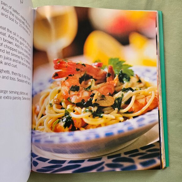 Perfect Pasta A Collection of Over 100 Essential Recipes Hardcover Cookbook - Picture 5 of 12